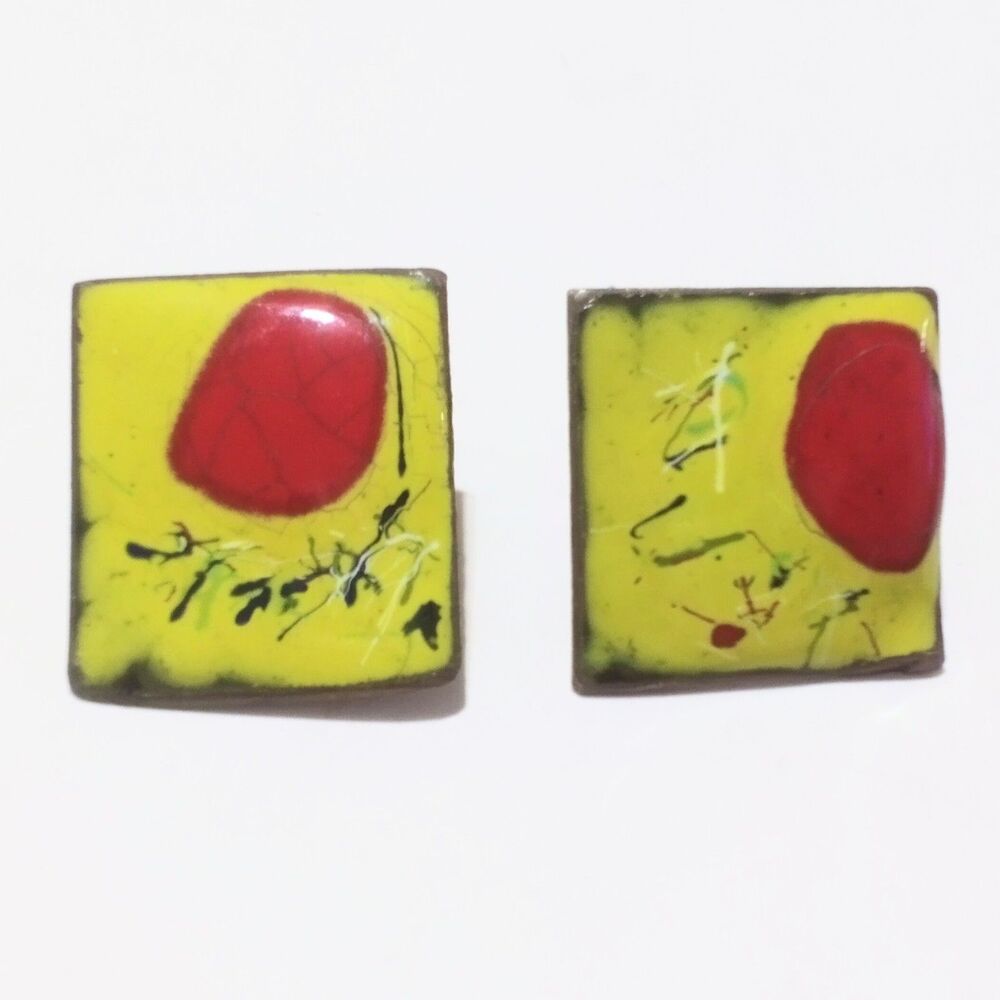 Vintage MCM Yellow Red Enamel on Copper Screw Back Earrings - Picture 6 of 7